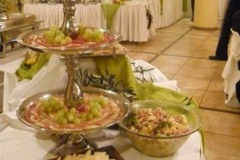 Buffet στην αίθουσα του κτήματος